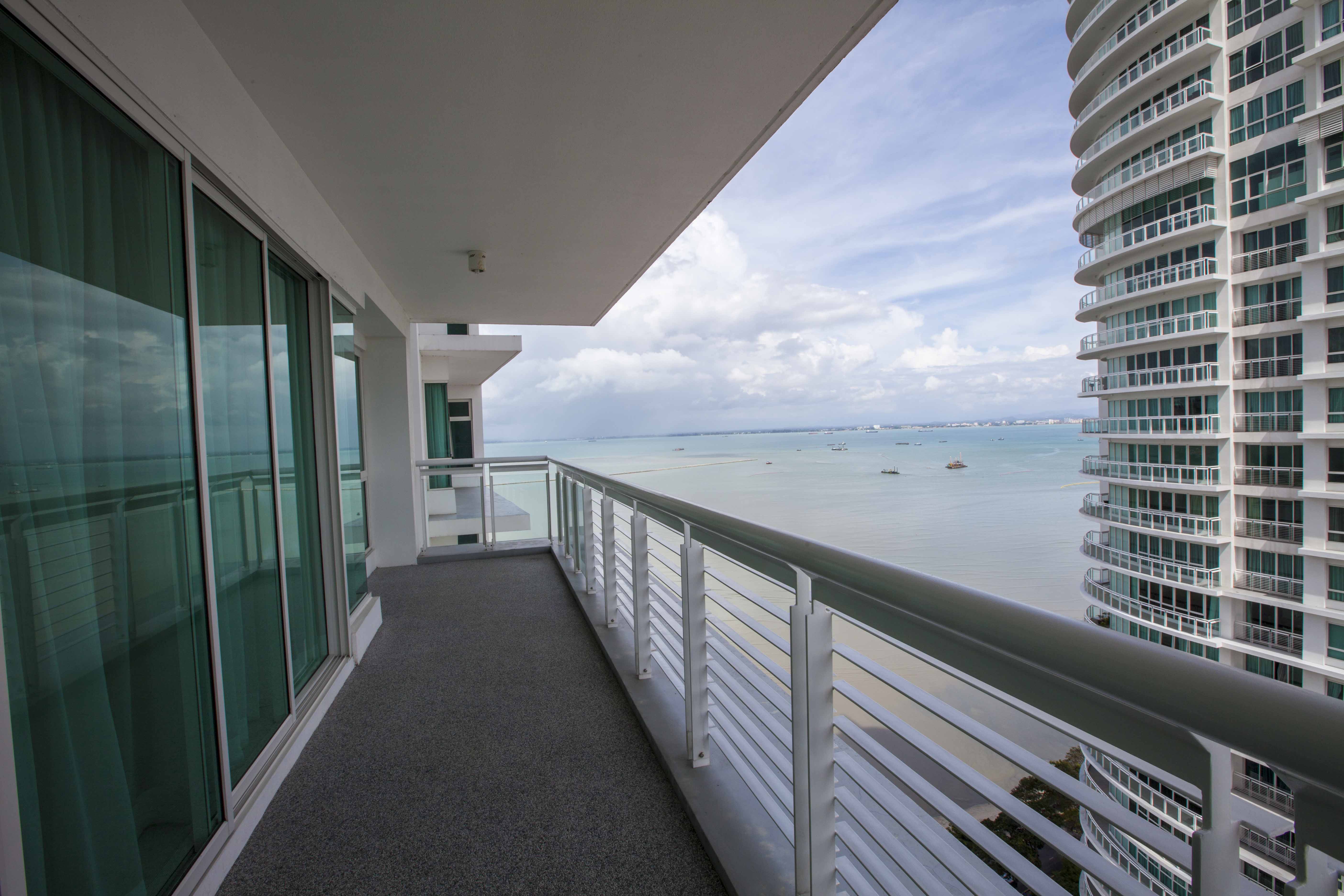 Gurney Paragon Penang West Tower Balcony View